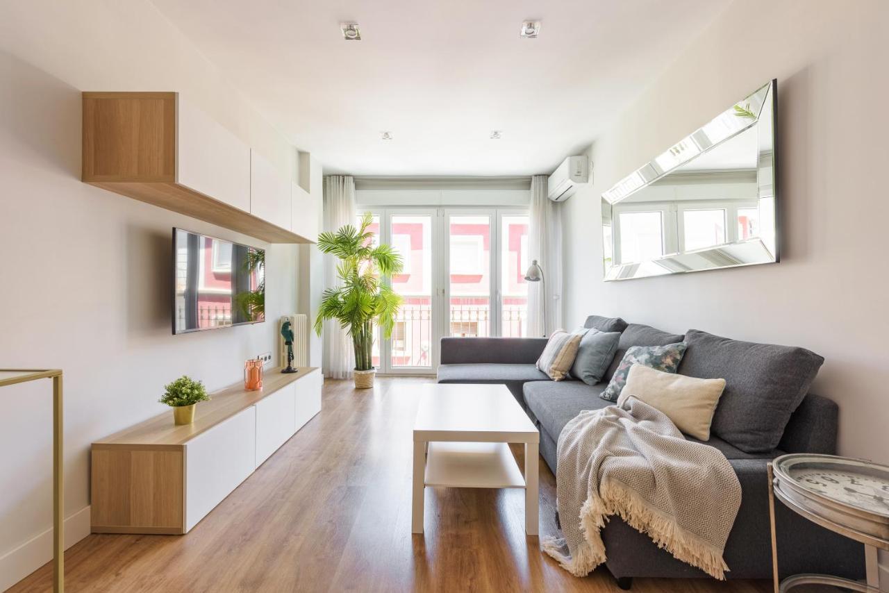Apartamento Centrico Parking Aire Acondicionado Y Wifi غرناطة المظهر الخارجي الصورة