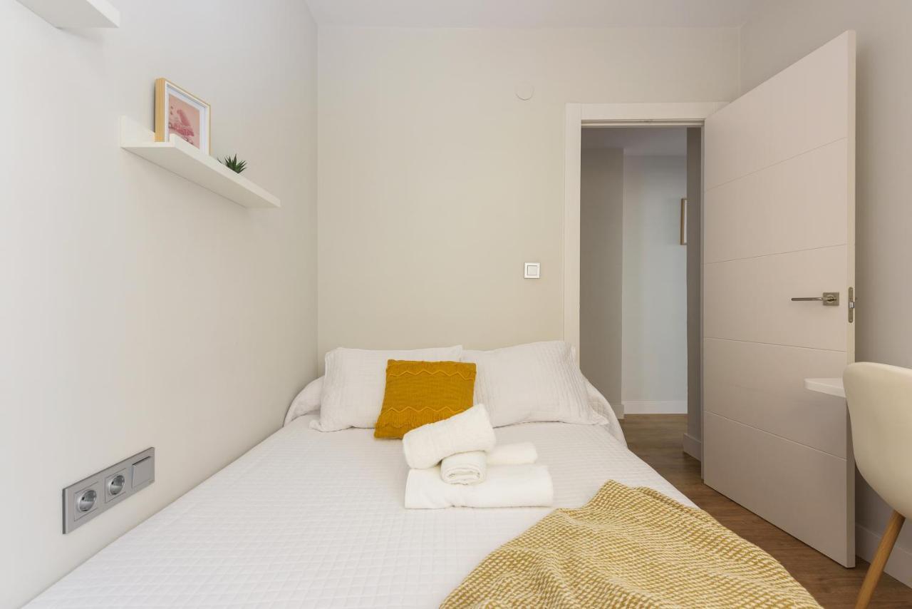 Apartamento Centrico Parking Aire Acondicionado Y Wifi غرناطة المظهر الخارجي الصورة
