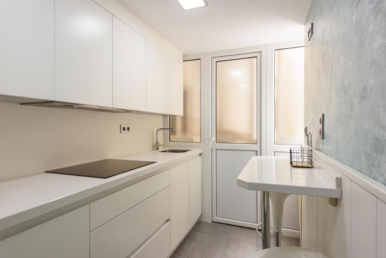 Apartamento Centrico Parking Aire Acondicionado Y Wifi غرناطة المظهر الخارجي الصورة
