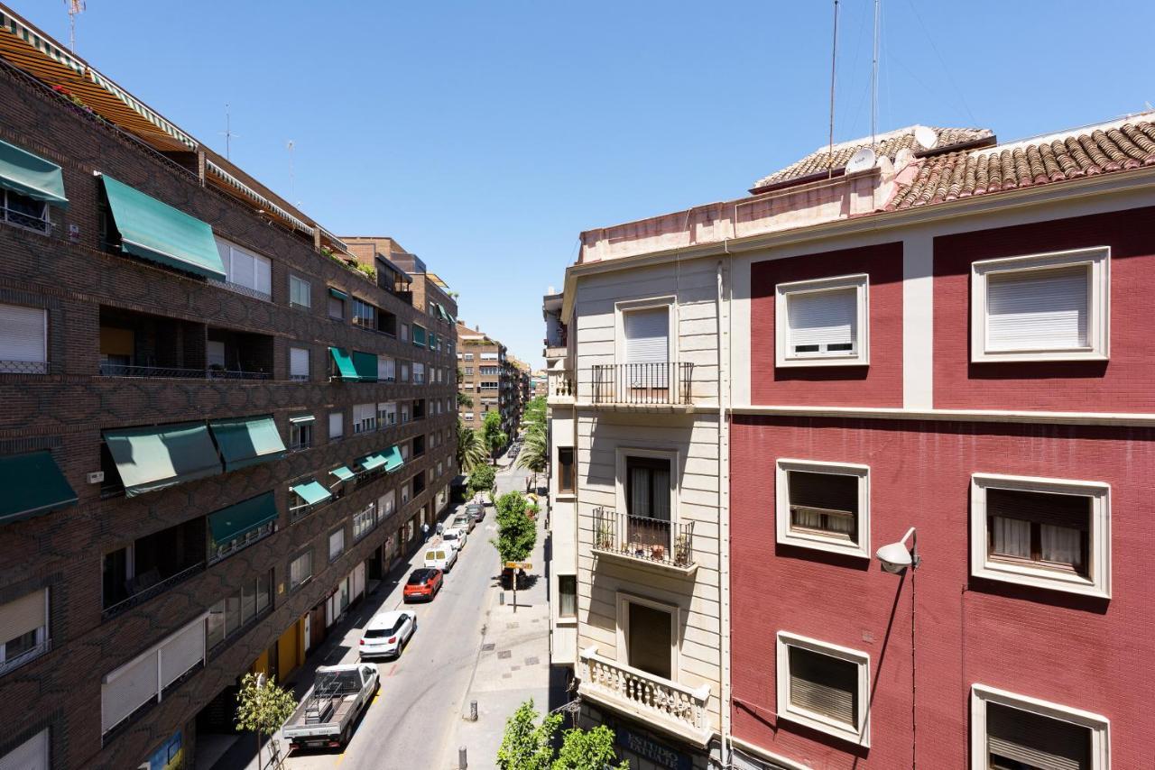 Apartamento Centrico Parking Aire Acondicionado Y Wifi غرناطة المظهر الخارجي الصورة