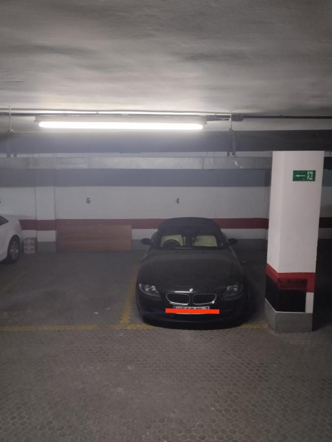 Apartamento Centrico Parking Aire Acondicionado Y Wifi غرناطة المظهر الخارجي الصورة